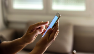 Samsung y Motorola revierten el bloqueo de celulares comprados en el «Mercado Gris»