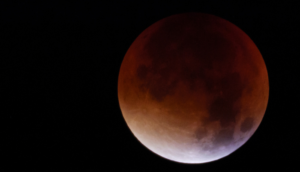 Eclipse lunar y Luna de Cazador