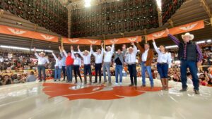 Llega Samuel García a Jalisco a caballo y cantando - ZMG Noticias