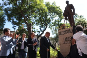 Develan 4 nuevas estatuas en Rotonda de los Jaliscienses Ilustres - ZMG Noticias