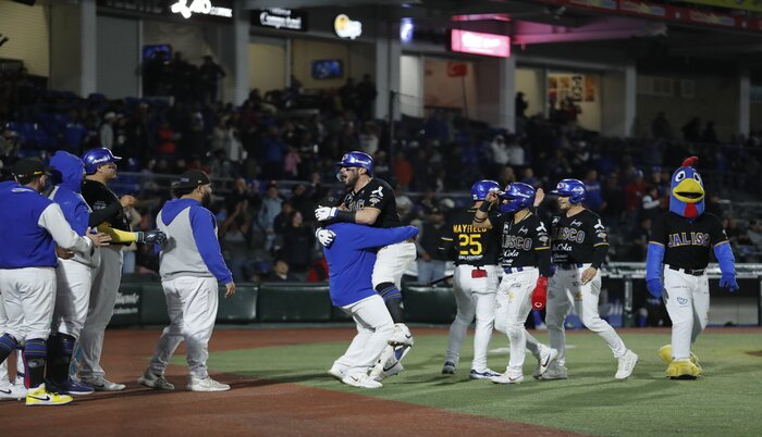 En extrainnings Charros asegura playoffs  - ZMG Noticias