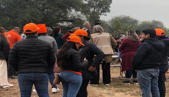 Paleros en evento de Enrique Alfaro - ZMG Noticias