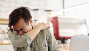 Piden continuar con estornudo de etiqueta - ZMG Noticias