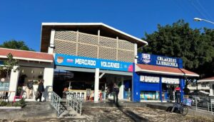 Invierten cuatro millones de pesos en remodelación de Mercado Los Volcanes  - ZMG Noticias
