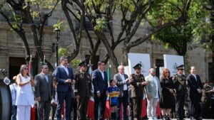 Se conmemoró el Día de la Bandera en Plaza Liberación - ZMG Noticias Se conmemoró el Día de la Bandera en Plaza Liberación - ZMG Noticias