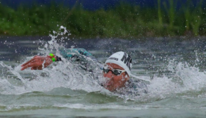 Paulo Strehlke asegura plaza olímpica en aguas abiertas para México