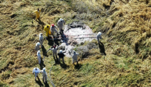 Autoridades trabajan en el control de fuga de gasolina en el municipio de Tonalá