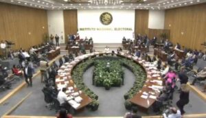 INE aprobó cancelar postulación de Alberto Esquer en primera fórmula  - ZMG Noticias