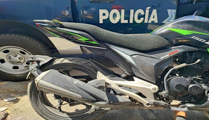 Con 16 años de edad ya andaban en moto robada  - ZMG Noticias