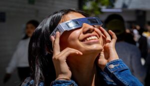 Eclipse muy tapatío - ZMG Noticias