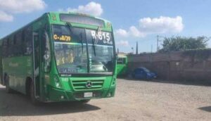 Hombre acosa a mujer en camión  - ZMG Noticias