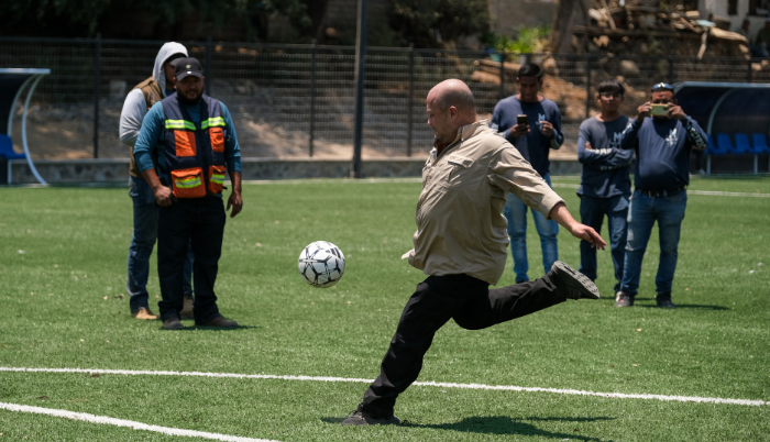Enrique Alfaro supervisa obras de infraestructura deportiva y social en Tapalpa