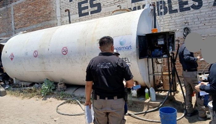 FGR asegura 27 mil litros de hidrocarburo en Lagos de Moreno