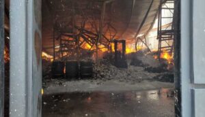 Incendio consume dos bodegas de Tequila - ZMG Noticias