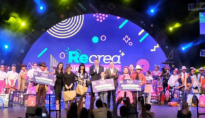 Secretaría de Educación de Jalisco premia a los ganadores del concurso "Recrea tiene talento".