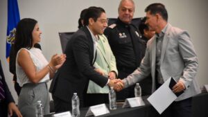 57 oficiales concluyen curso sobre Derechos Humanos y Desplazamiento Forzado