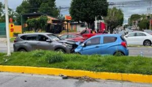 Conductor ebrio provoca doble accidente - ZMG Noticias