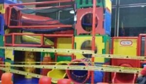 Siete niños lesionados luego de que se desplomó un juego - ZMG Noticias