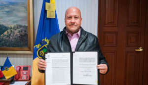 Gobierno regresa 73 bienes inmuebles a Temacapulin, Palmarejo y Acacico