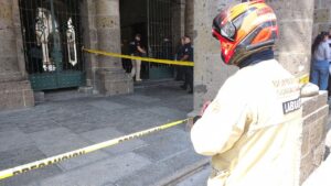 Detenido sujeto que incendió ventanales de la Presidencia de Guadalajara