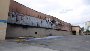 Peritos aún no determinan causas del incendio en supermercado - ZMG Noticias