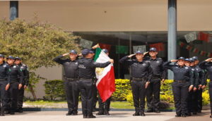 Policías de Zapopan interpretan el Himno Nacional en lengua de señas mexicana - ZMG Noticias