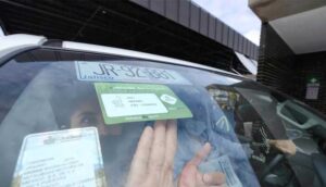 Aseguran que son ilegales las multas por no verificar - ZMG Noticias