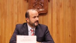 Ricardo Villanueva se queda hasta el final - ZMG Noticias