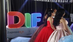 DIF Zapopan cumple sueño a quinceañeras - ZMG Noticias