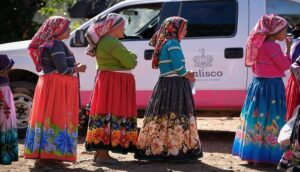 Acercan apoyos y servicios a comunidades wixaritari - ZMG Noticias