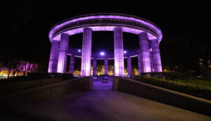Enciende Guadalajara monumentos en el marco del 8M - ZMG Noticias