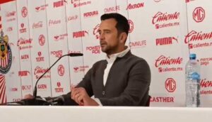 Chivas sin entrenador, otra vez - ZMG Noticias