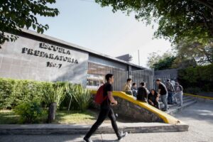 Frustran secuestro virtual de estudiantes de Prepa 7 - ZMG Noticias