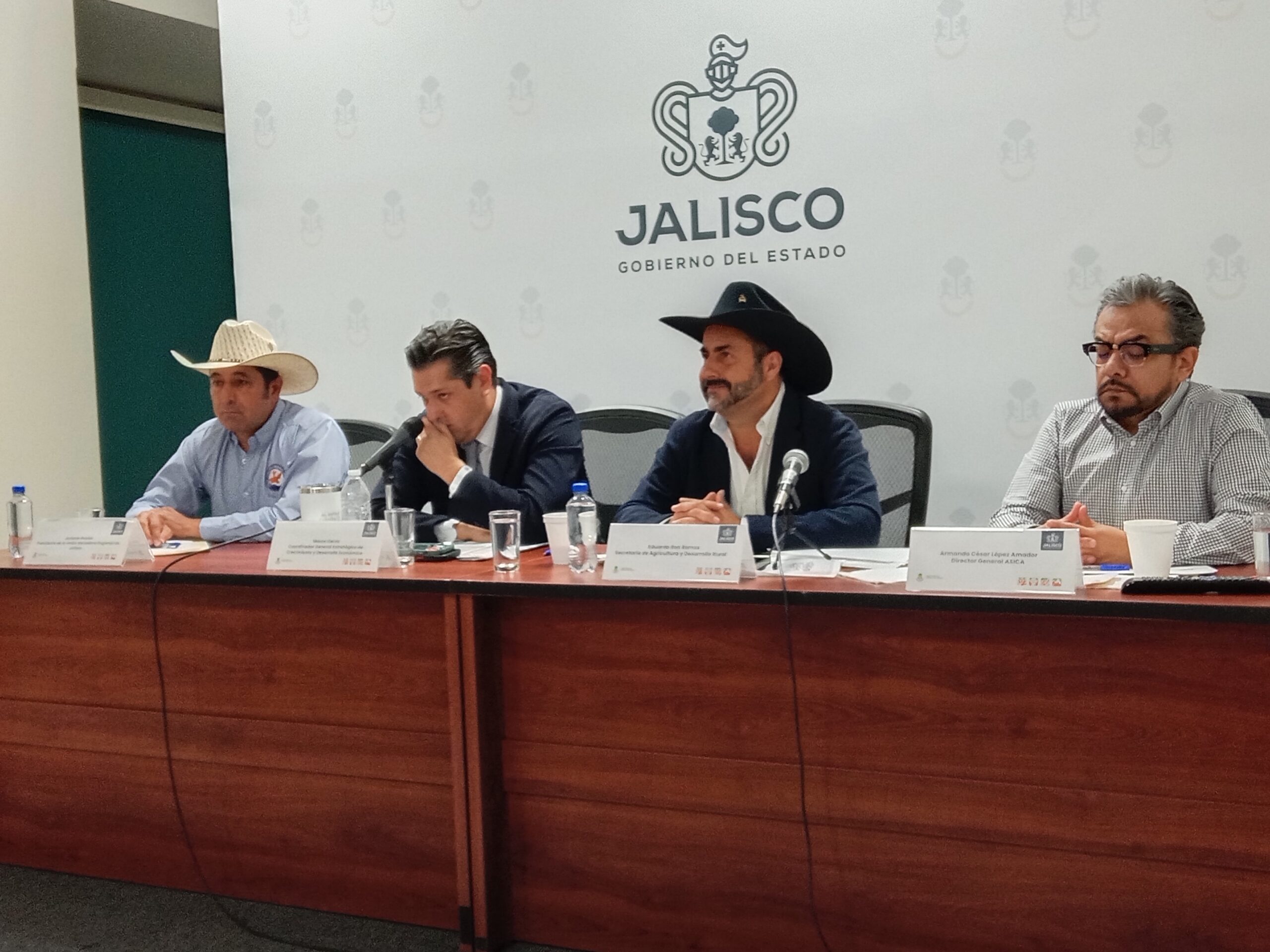 Descartan presencia de gusano barrenador en Jalisco - ZMG Noticias