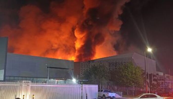 Trabajadores de fábrica de aerosoles habrían quedado atrapados - ZMG Noticias