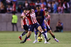 Chivas derrota al Atlante 2-0 - ZMG Noticias