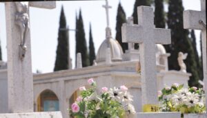 Esperan 65 mil personas en panteones de Guadalajara - ZMG Noticias