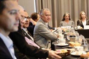 Buscan homologar trámites municipales - ZMG Noticias