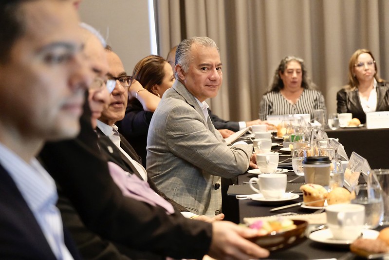 Buscan homologar trámites municipales - ZMG Noticias