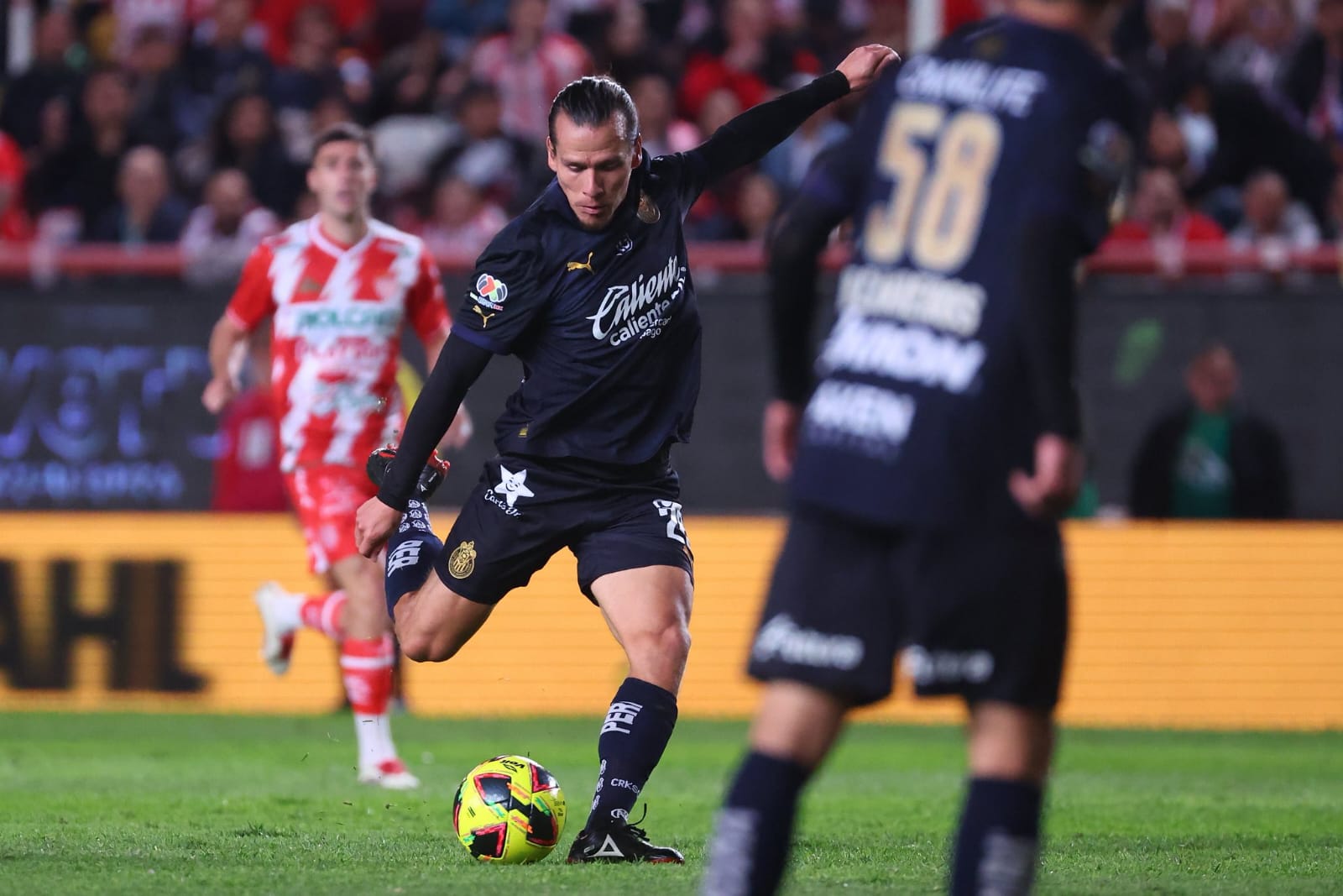 Chivas cierra pretemporada ante Necaxa de Fernando Gago - ZMG Noticias