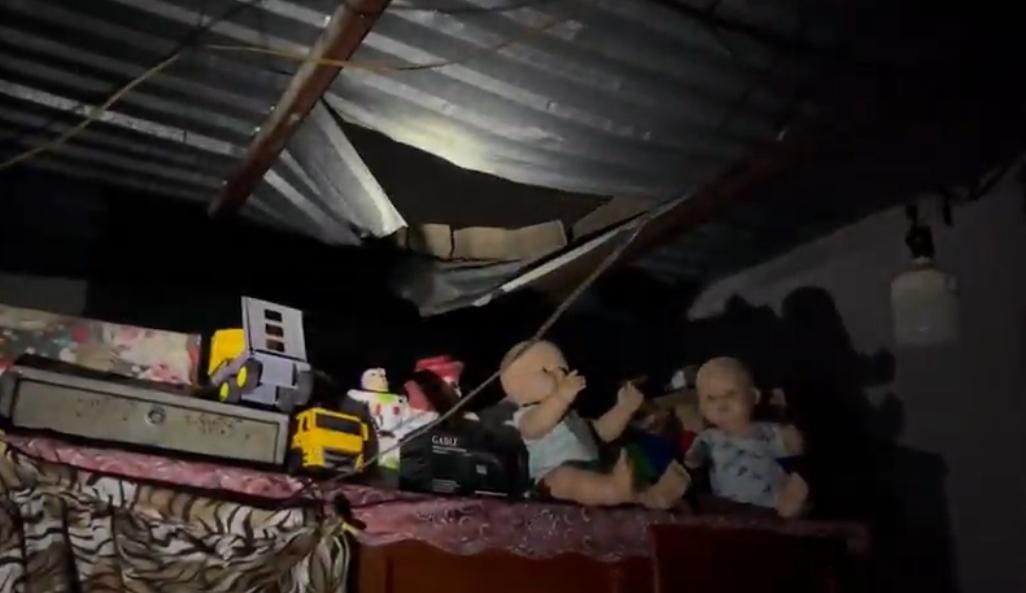 Colapso de barda deja vivienda inhabitable en Zapopan - ZMG Noticias