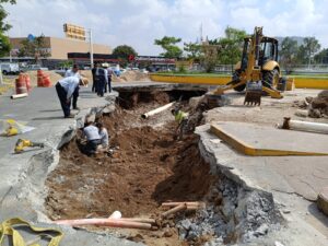 Continúan los trabajos en la Glorieta de La Calma - ZMG Noticias