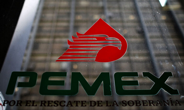 Secretaría Anticorrupción presentará denuncia por sobornos a funcionarios de Pemex - ZMG Noticias Secretaría Anticorrupción presentará denuncia por sobornos a funcionarios de Pemex - ZMG Noticias
