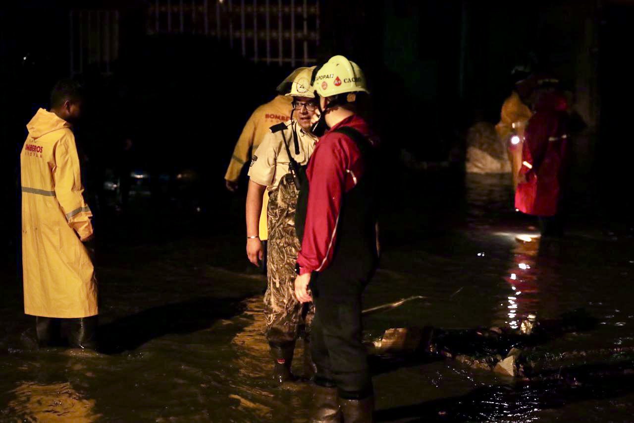 Tormenta genera inundaciones y afectaciones en colonias de Zapopan - ZMG Noticias