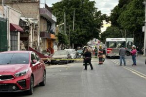 Dos lesionados dejó el derrumbe de un local - ZMG Noticias