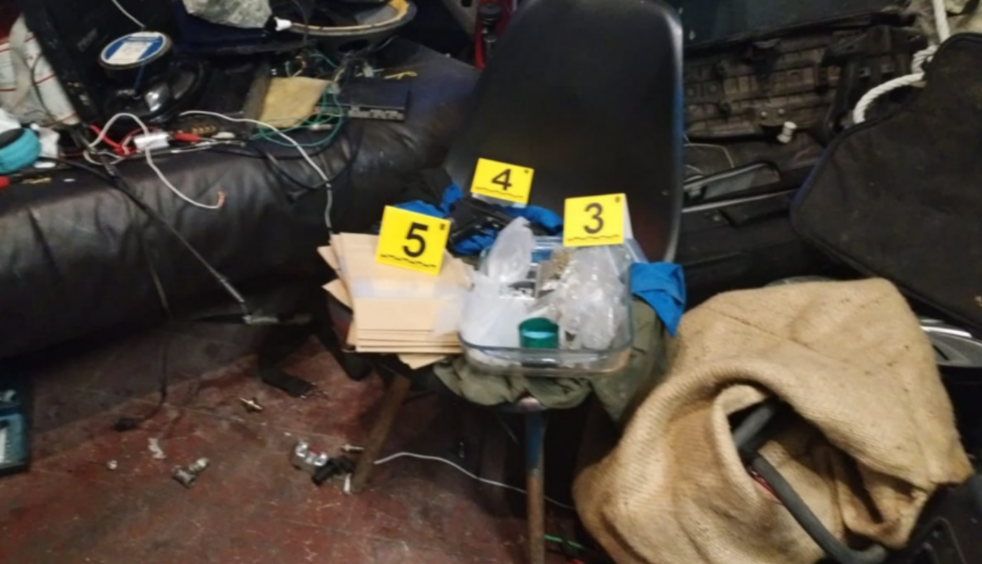 Cateo en Guadalajara deja 4 detenidos por narcomenudeo en la colonia Moderna