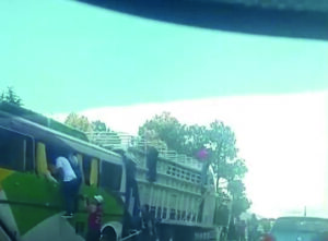 Accidente en autopista México-Puebla deja un fallecido y 33 heridos - ZMG Noticias