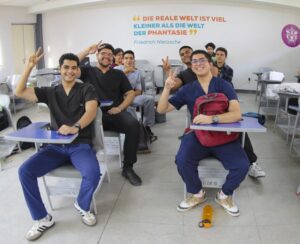 Regresan a clases en la UdeG