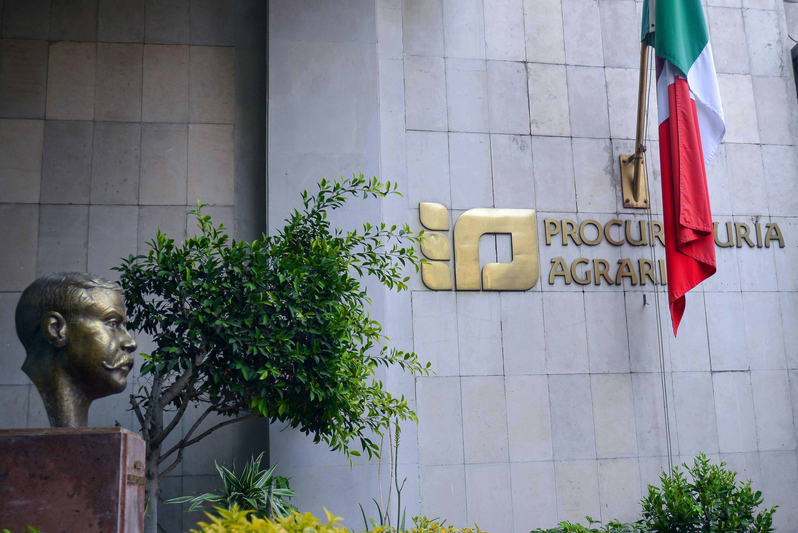 Suspensión de trámites en la Procuraduría Agraria