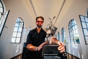 Guadalajara expone pieza del «hermano disfuncional»